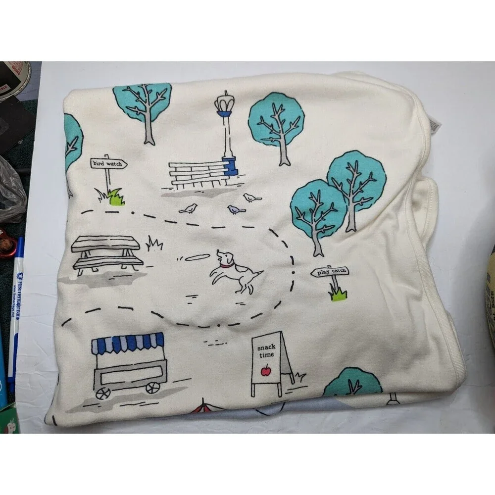 Baby Gap White Let's Go on a Picnic Dog Park Cotton Blanket Security 2016 30x34